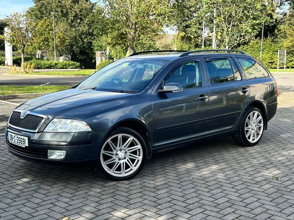 Skoda Octavia Estate, Diesel, 2008, Grey