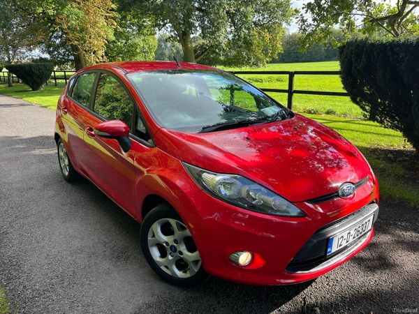 Ford Fiesta Hatchback, Petrol, 2012, Red