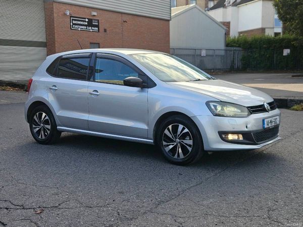 Volkswagen Polo Hatchback, Petrol, 2014, Silver