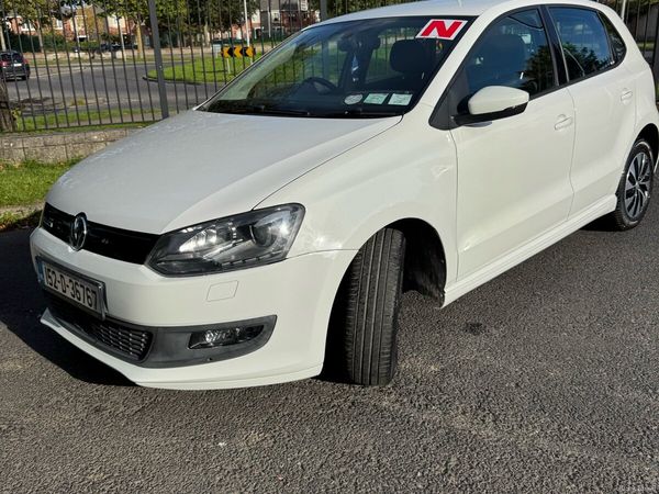 Volkswagen Polo Hatchback, Petrol, 2015, White