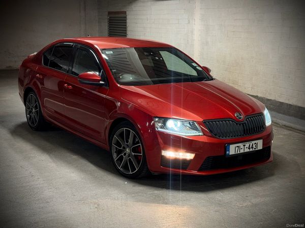 Skoda Octavia Hatchback, Diesel, 2017, Red