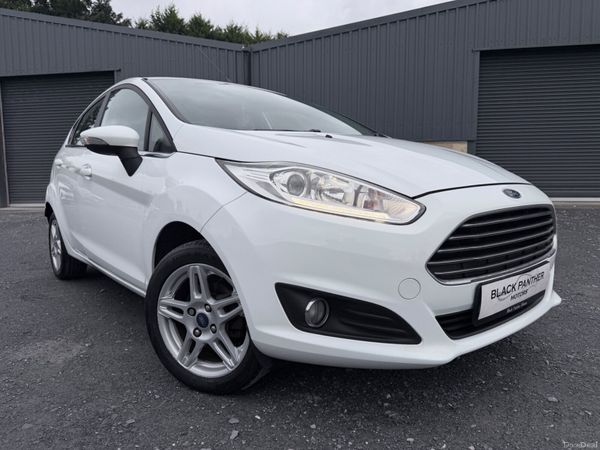 Ford Fiesta Hatchback, Petrol, 2015, White