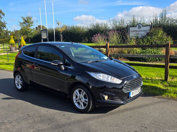 Ford Fiesta Hatchback, Petrol, 2016, Black