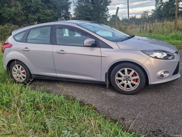 Ford Focus Hatchback, Diesel, 2011, Grey