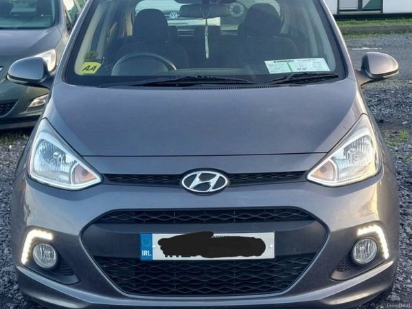 Hyundai i10 Hatchback, Petrol, 2015, Grey