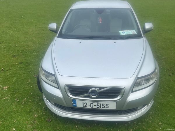 Volvo S40 Saloon, Diesel, 2012, Silver
