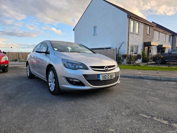 Opel Astra MPV, Diesel, 2014, Silver