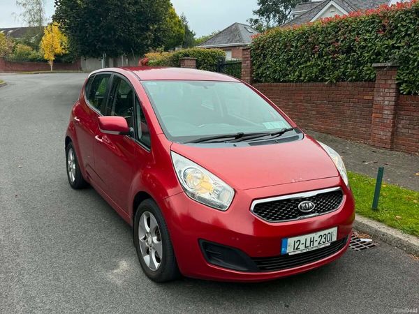 Kia Venga MPV, Diesel, 2012, Red