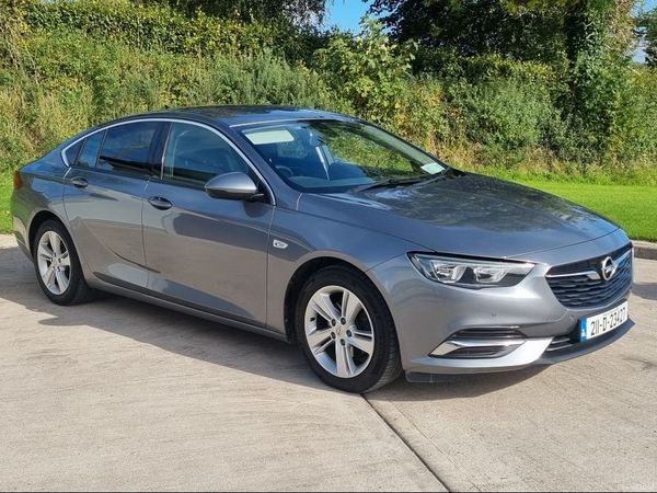 Opel Insignia Hatchback, Diesel, 2021, Grey