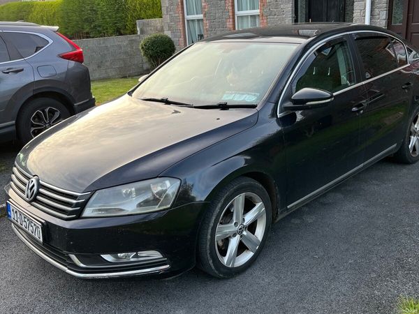 Volkswagen Passat Saloon, Diesel, 2011, Black