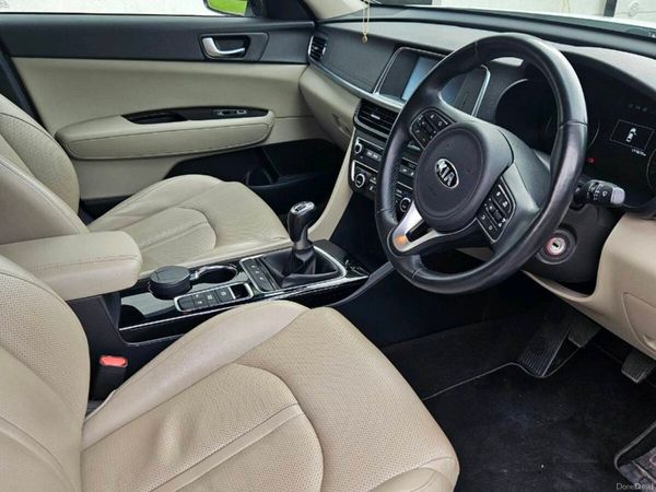 Kia Optima Saloon, Diesel, 2018, White