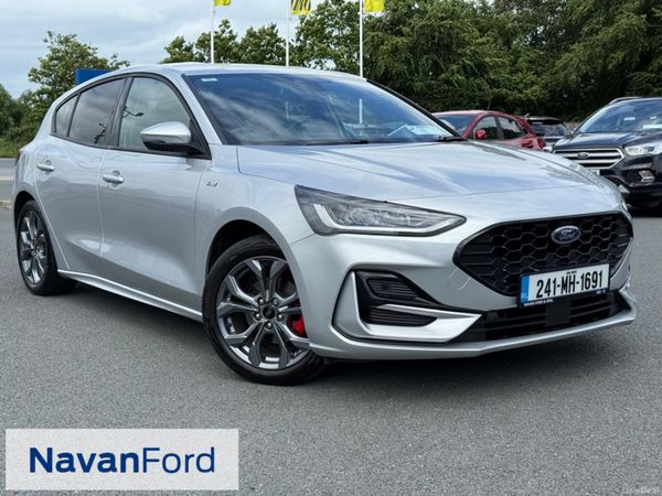 Ford Focus Hatchback, Petrol, 2024, Silver