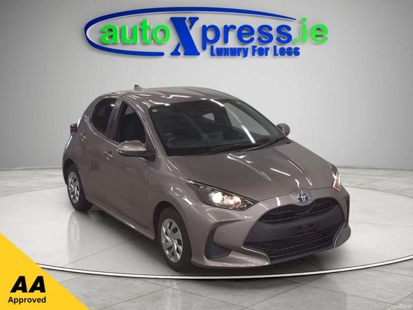 Toyota Yaris Hatchback, Petrol Hybrid, 2021, Brown
