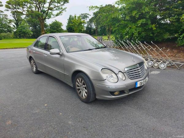 Mercedes-Benz E-Class Saloon, Petrol, 2008, Silver