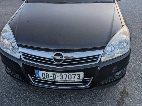Opel Astra Hatchback, Petrol, 2008, Black