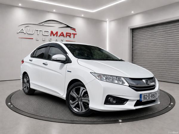 Honda Grace Saloon, Petrol Hybrid, 2016, White
