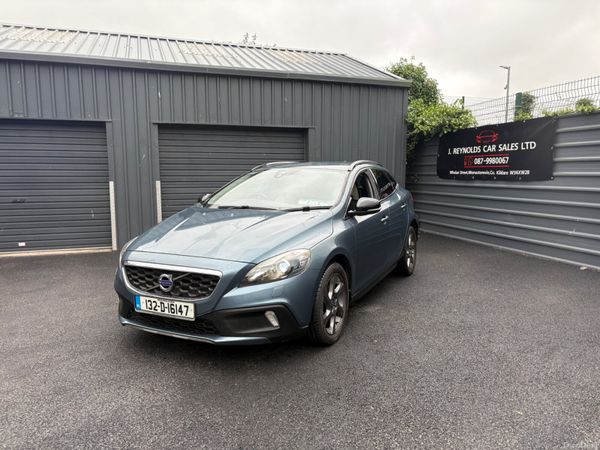 Volvo V40 Hatchback, Diesel, 2013, Blue