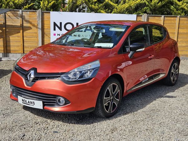 Renault Clio Hatchback, Petrol, 2016, Red