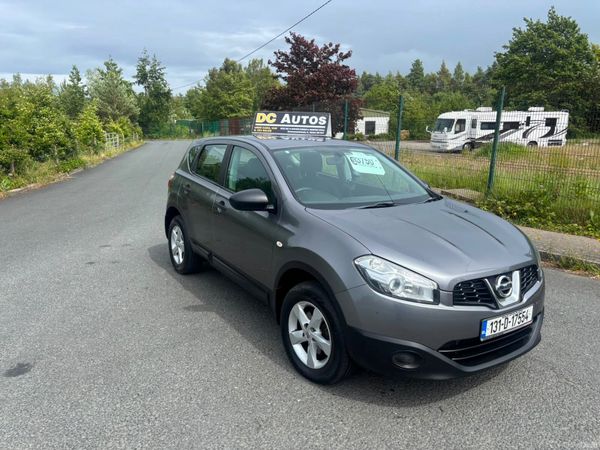 Nissan Qashqai Estate/Jeep, Diesel, 2013, Grey