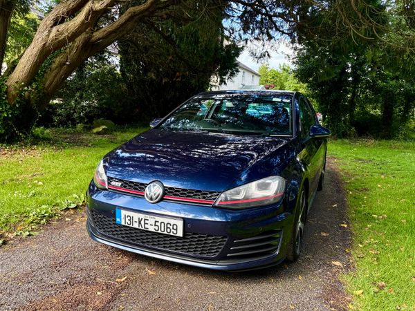 Volkswagen Golf Hatchback, Petrol, 2013, Blue