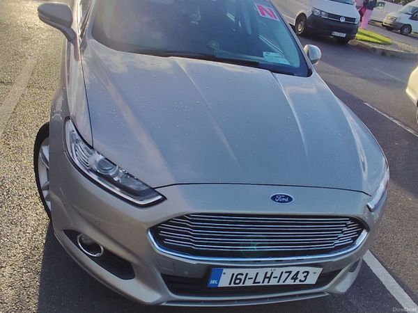 Ford Mondeo Hatchback, Diesel, 2016, Silver
