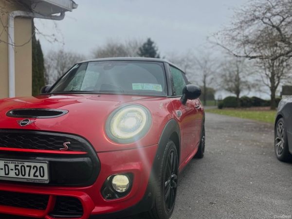 Mini Cooper Hatchback, Petrol, 2019, Red