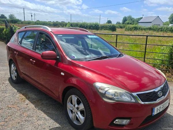 Kia Ceed Estate, Diesel, 2011, Red