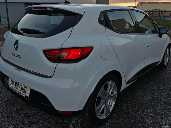 Renault Clio Hatchback, Petrol, 2014, White