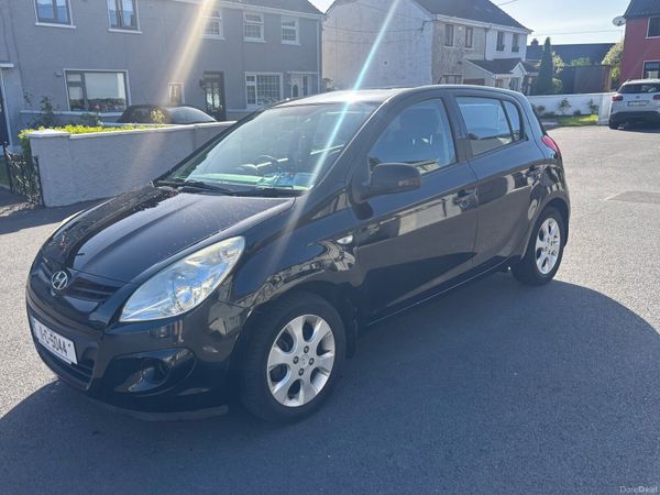 Hyundai i20 Hatchback, Petrol, 2011, Black