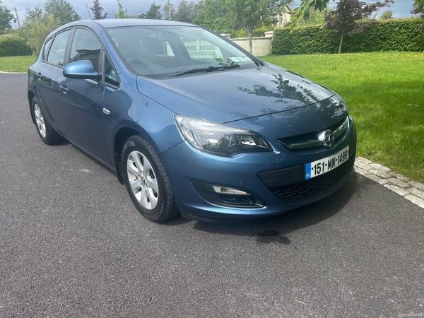 Vauxhall Astra Hatchback, Petrol, 2015, Blue