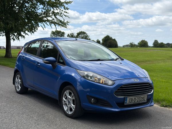 Ford Fiesta Hatchback, Petrol, 2013, Blue