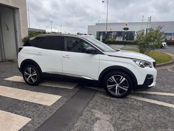Peugeot 3008 MPV, Petrol, 2019, White