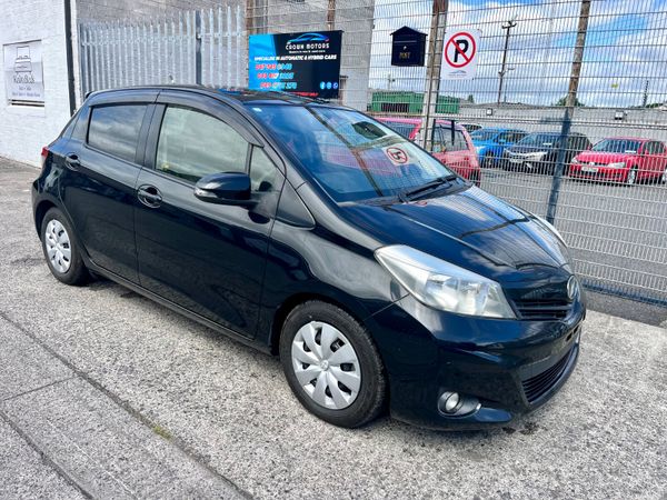 Toyota Vitz Hatchback, Petrol, 2013, Black