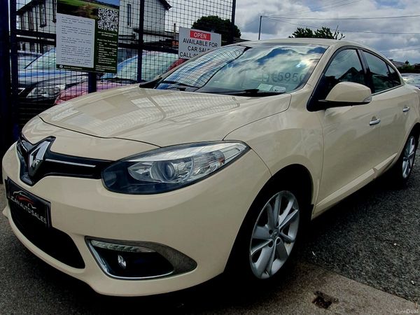 Renault Fluence Saloon, Diesel, 2015, Yellow