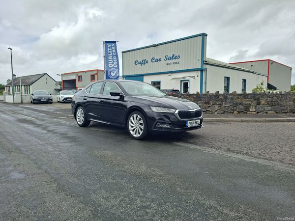Skoda Octavia Saloon, Diesel, 2022, Black