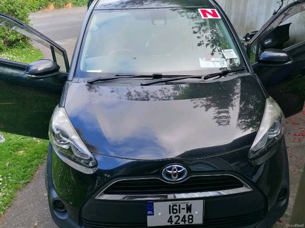 Toyota Sienta MPV, Petrol Hybrid, 2016, Black