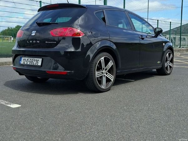 SEAT Leon Hatchback, Petrol, 2012, Black