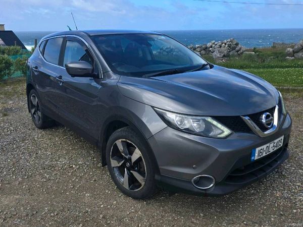 Nissan Qashqai Hatchback, Diesel, 2016, Grey