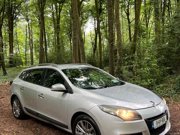 Renault Megane Estate, Diesel, 2011, Silver