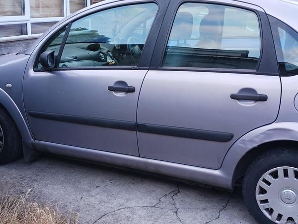 Citroen C3 Hatchback, Petrol, 2003, Grey