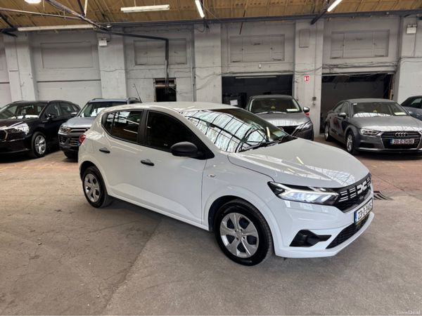Dacia Sandero Hatchback, Petrol, 2023, White