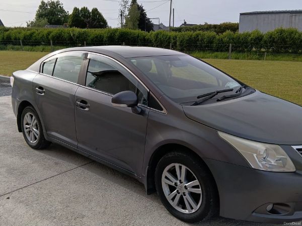 Toyota Avensis Saloon, Diesel, 2010, Grey