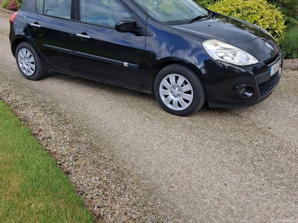 Renault Clio Hatchback, Ethanol Petrol, 2011, Black
