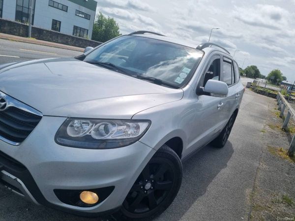 Hyundai Santa Fe SUV, Diesel, 2012, Silver