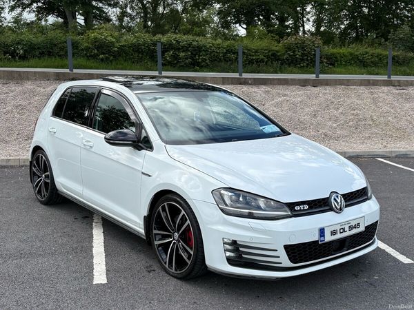 Volkswagen Golf Hatchback, Diesel, 2016, White