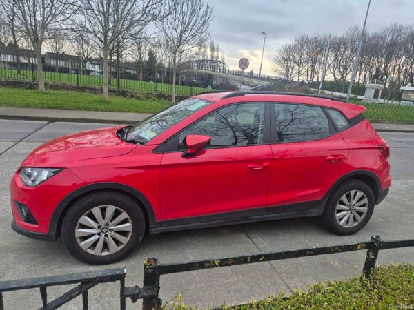 SEAT Arona SUV, Petrol, 2021, Red