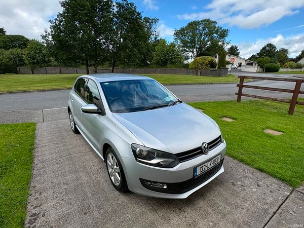 Volkswagen Polo Hatchback, Petrol, 2013, Silver