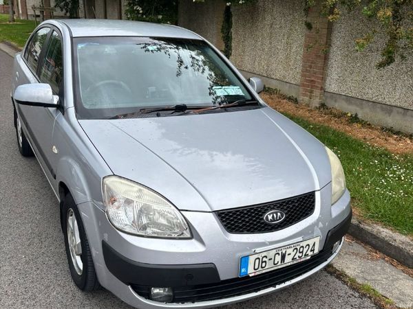 Kia Rio Saloon, Petrol, 2006, Silver