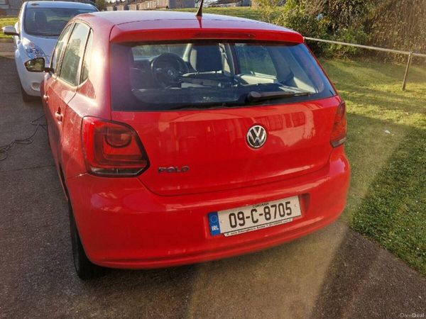 Volkswagen Polo Hatchback, Petrol, 2009, Red