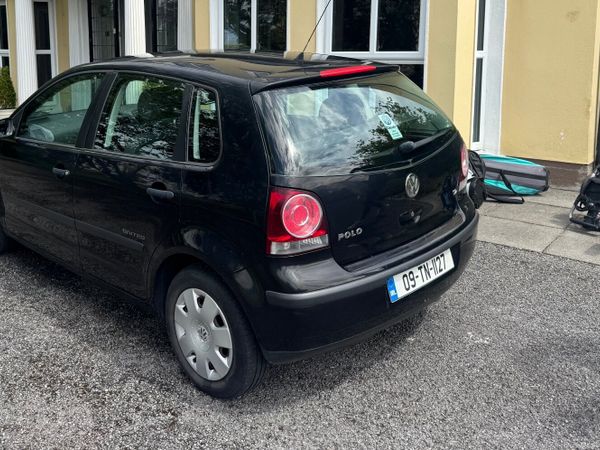 Volkswagen Polo Hatchback, Petrol, 2009, Black